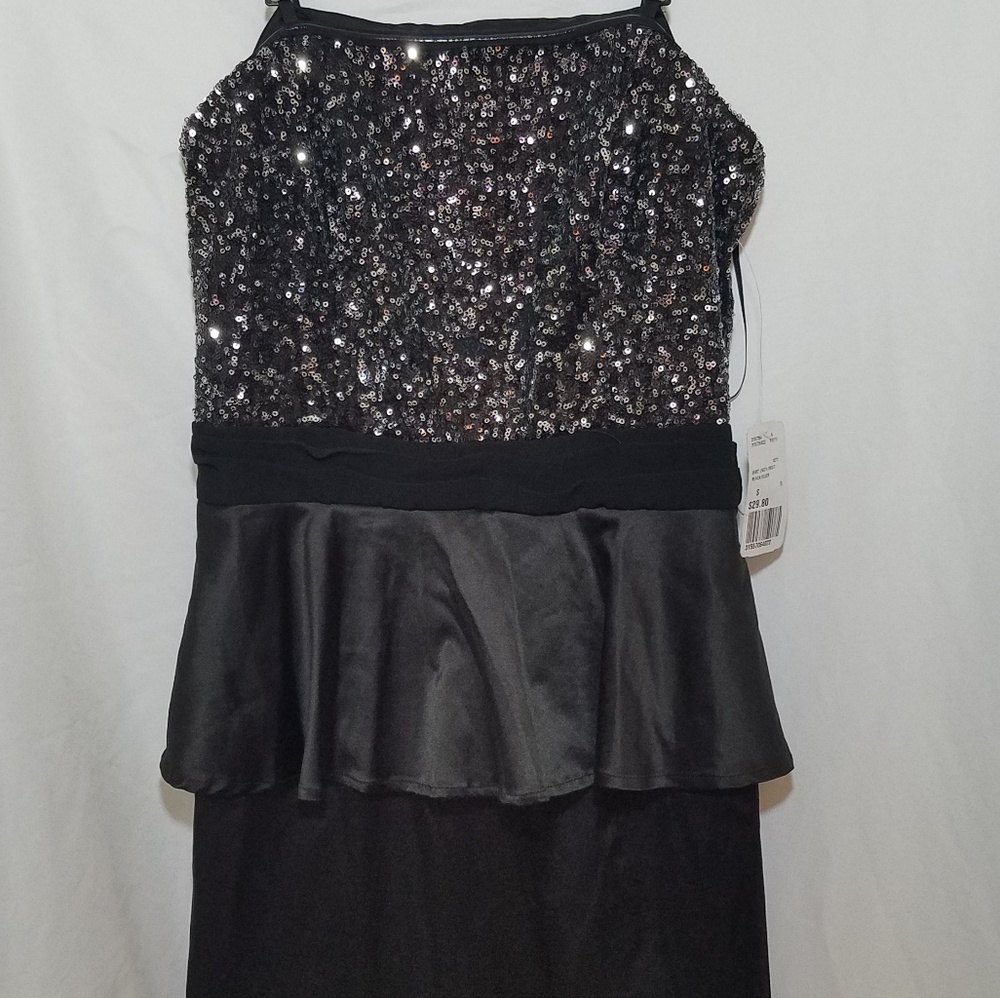 NWT FOREVER 21 Formal / Evening Dress